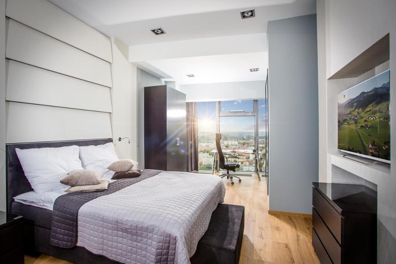 Apartamenty Sky Tower Вроцлав Екстериор снимка